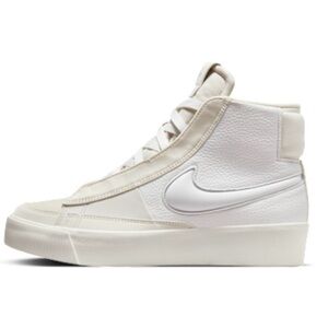 Nike Women's Blazer Mid Victory